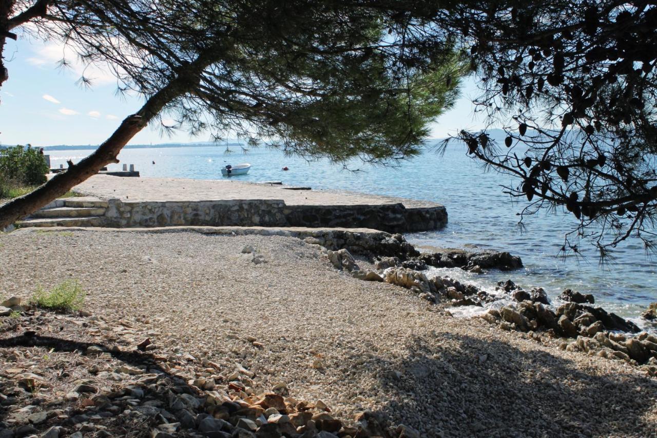 Family Friendly Seaside Apartments Kozino, Zadar - 5749 Petrcane Buitenkant foto