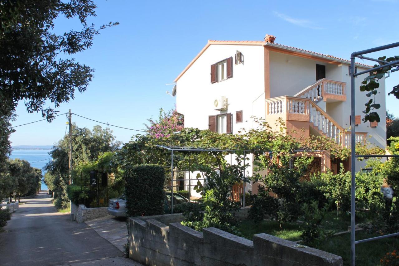 Family Friendly Seaside Apartments Kozino, Zadar - 5749 Petrcane Buitenkant foto