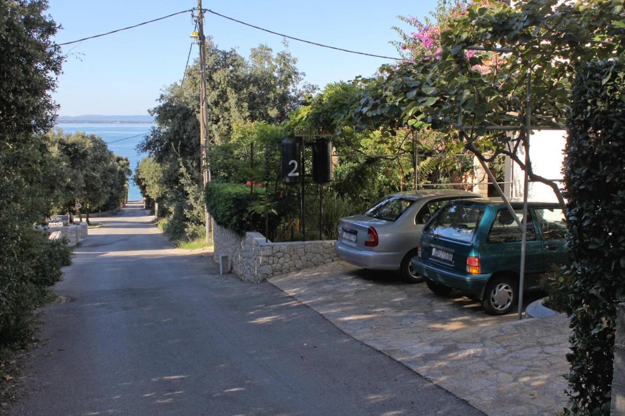 Family Friendly Seaside Apartments Kozino, Zadar - 5749 Petrcane Buitenkant foto