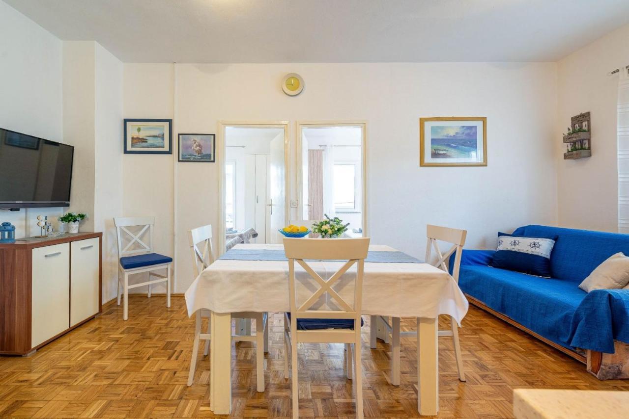 Family Friendly Seaside Apartments Kozino, Zadar - 5749 Petrcane Buitenkant foto