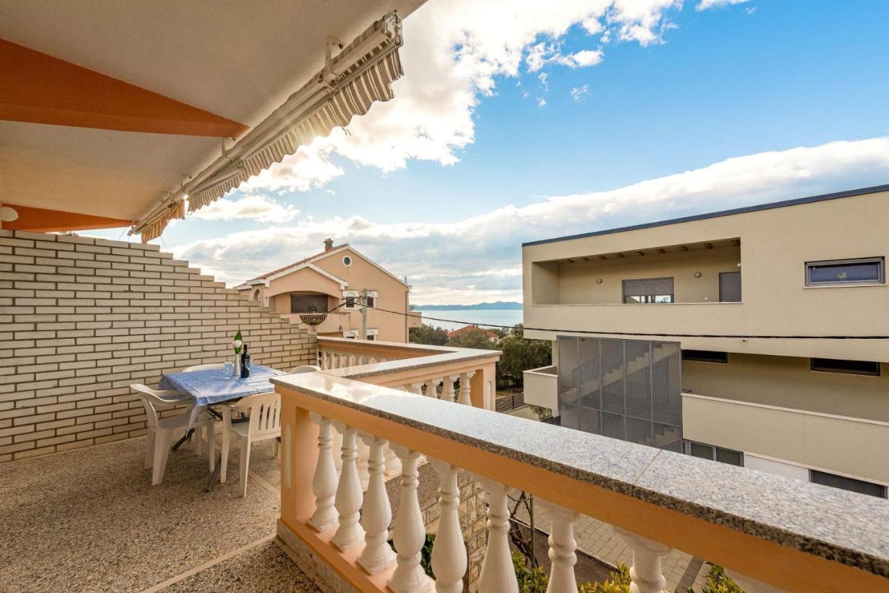 Family Friendly Seaside Apartments Kozino, Zadar - 5749 Petrcane Buitenkant foto